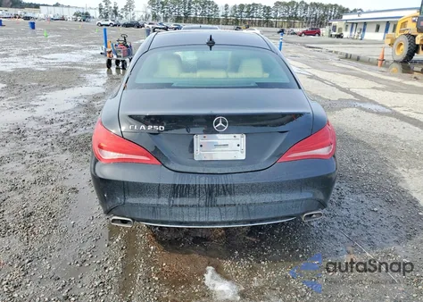 2014 Mercedes-Benz Cla 250 z USA, uszkodzony, nr VIN WDDSJ4EB4EN050603